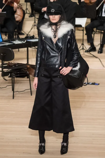 Look 47
